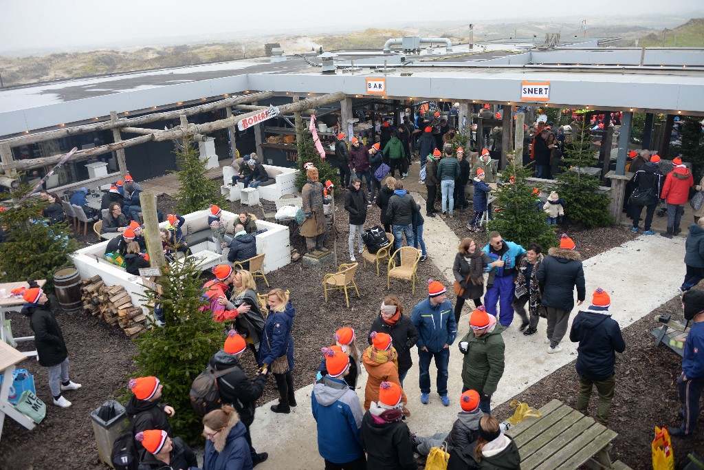 ../Images/Nieuwjaarsduik Nederzandt 2020 003.jpg